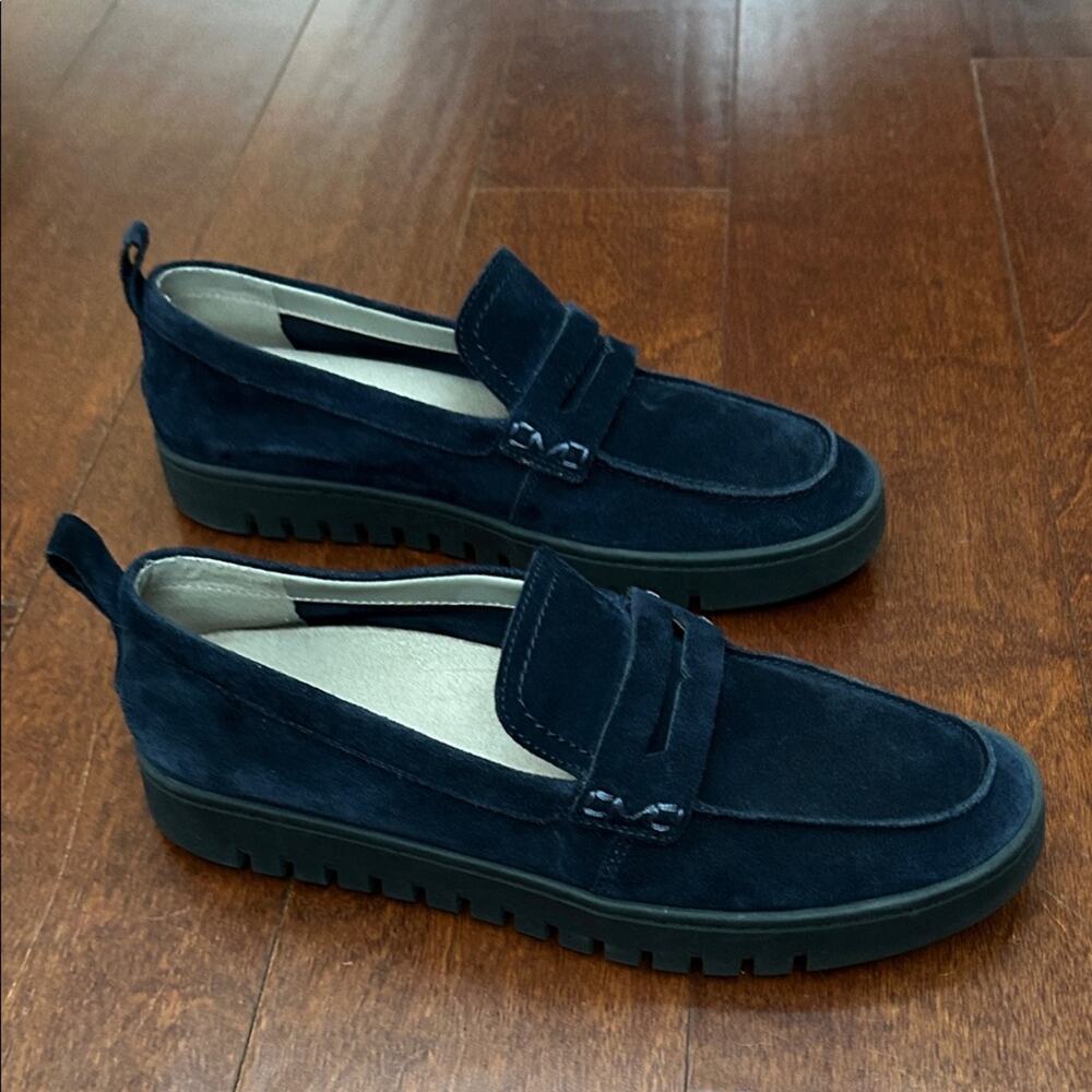 Vionic Women's Uptown Loafer in Blue Suede, Size 8.5